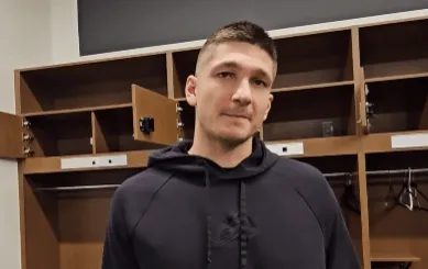 球探比分-阿伦:狄龙清楚自己的技犯次数,他的拼劲正是我们需要的